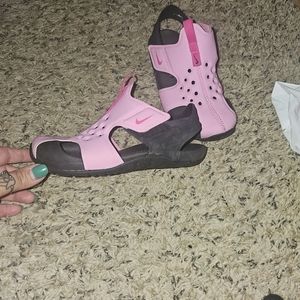 Nike girls Sandals